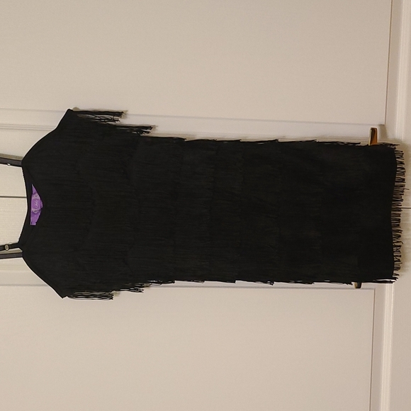 Dress - Picture 2 of 8